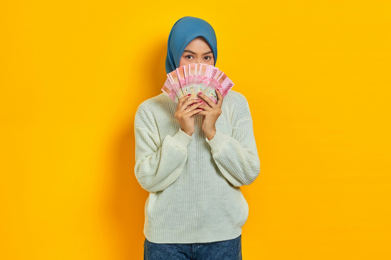 Bar graph showing average savings rates among teens aged 13-17 between 2020-2023